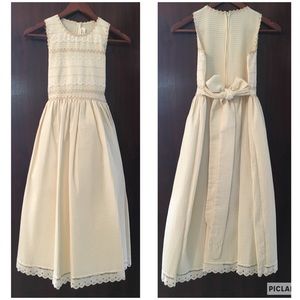 Beautiful and Delicate Dress for Girl